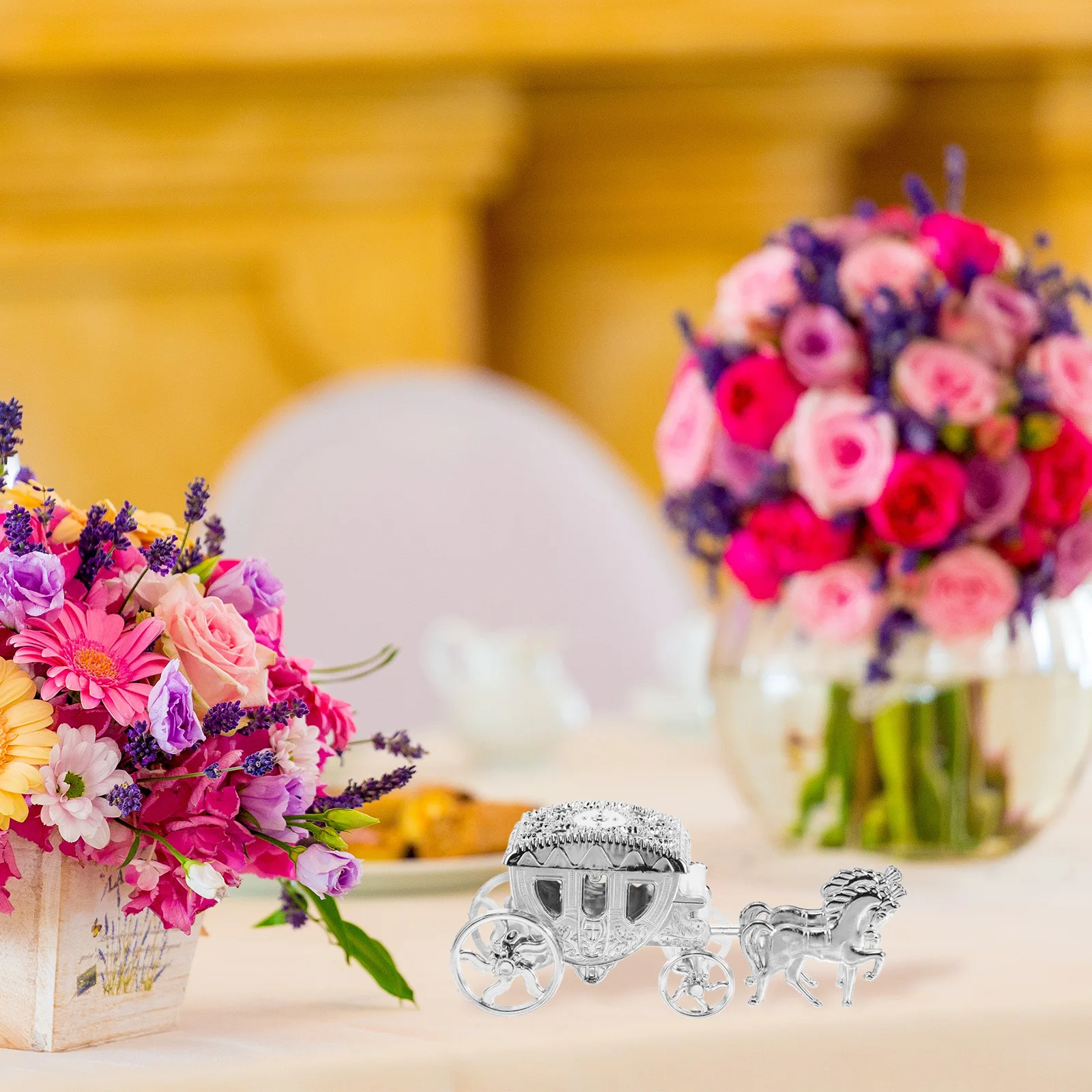 

4Pcs Carriage Jewelry Boxes Elegant Candy Boxes for Wedding Shower Party Decorative Trinket Storage Carriage Jewelry Box