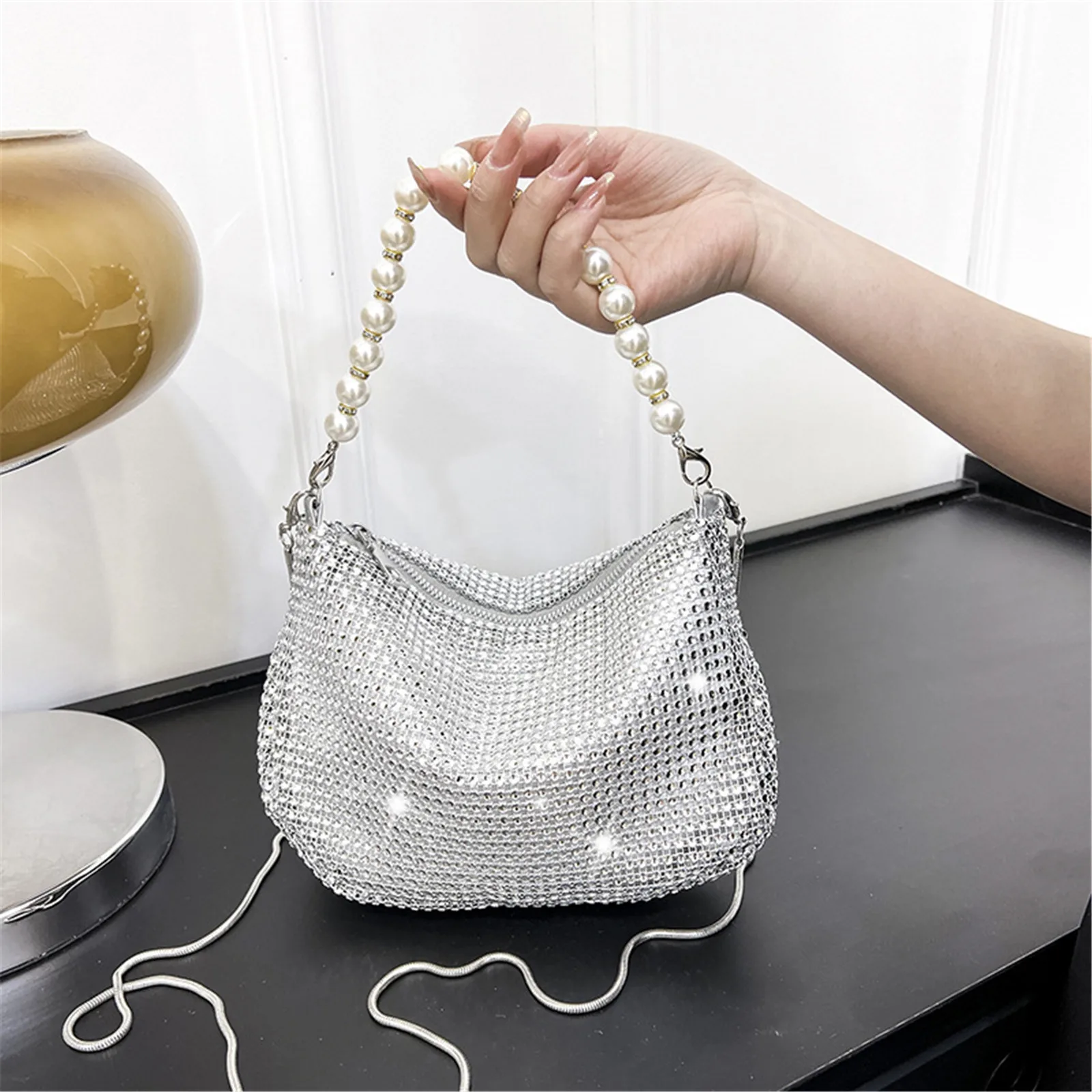 Pearl Chain Shoulder Bag For Women Shiny Rhinestone Evening Clutch Bag Party Crossbody Phone Pouch Purse Fashion Luxury Handbag