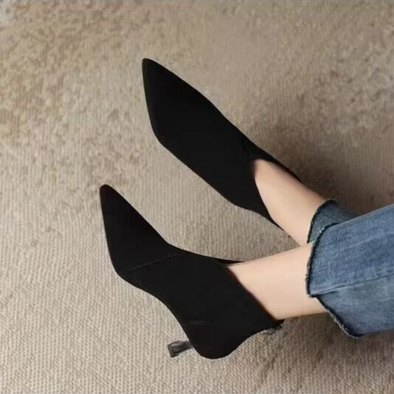 Mode frauen High Heels Winter Sexy Spitz Wildleder Chelsea Stiefel 2025 Neue Hochwertige Elegante Kleid Party Damen Booties 35-40