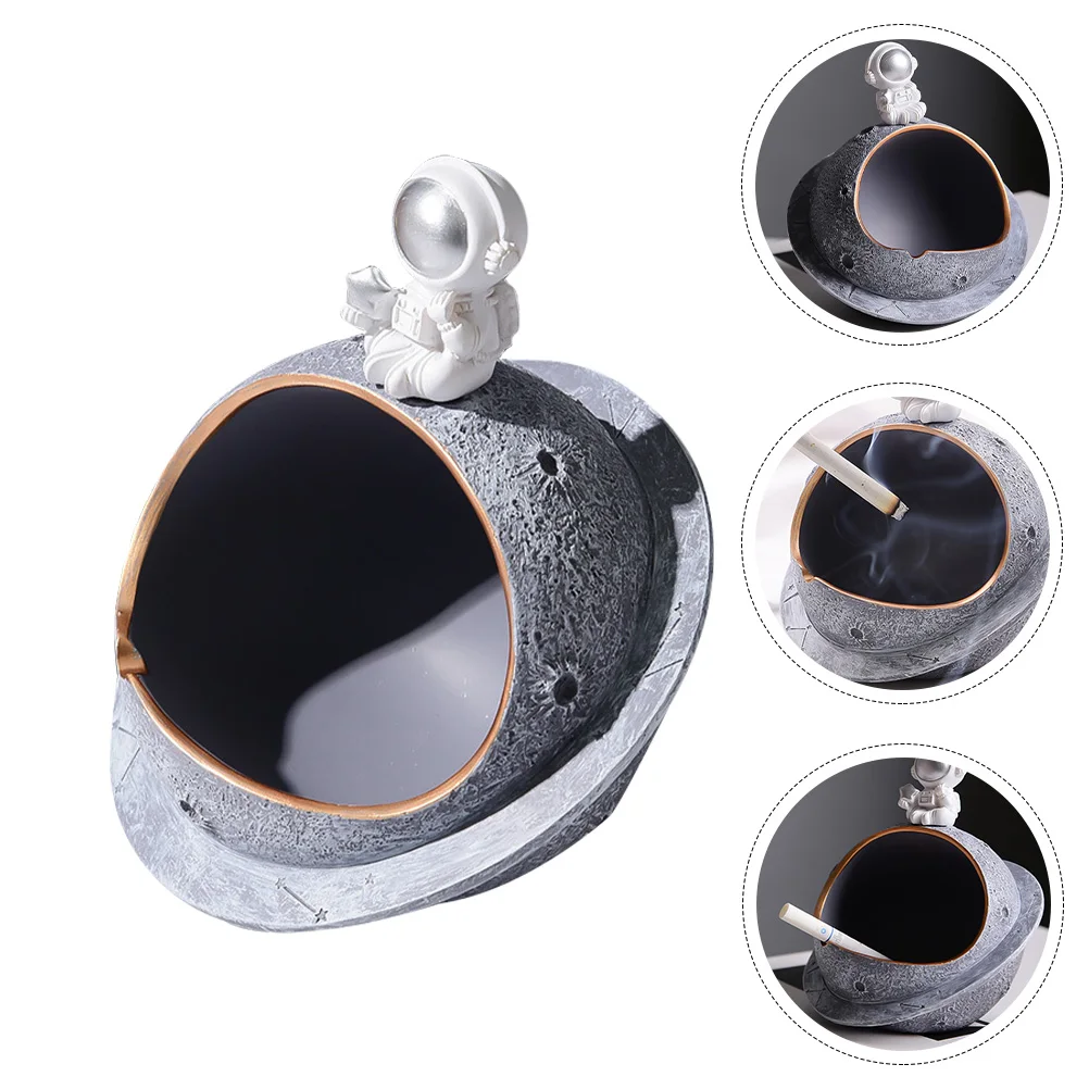 

Astronaut Ashtray Decorations Cigarette Container Trend Silver Male Gift Ornament