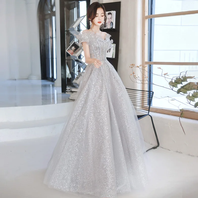 

2026 New Spring Banquet Sexy One Shoulder Evening Dress Fashionable, Skinny, Light Luxury Student Art Exam Warehouse Dress