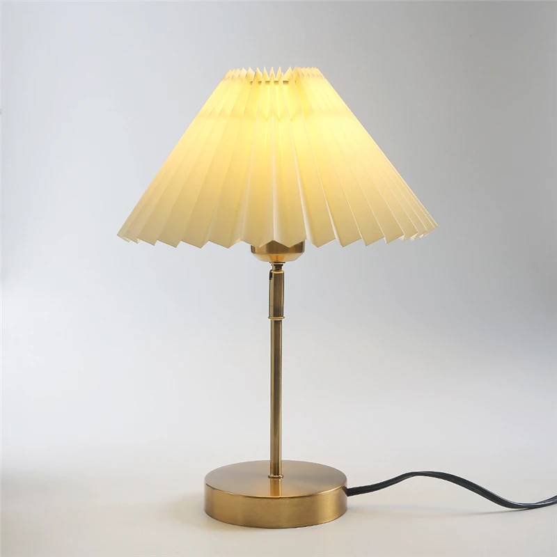 Imagem -02 - Retro Led Floor Lamps com Abajur Plissado Guarda-chuva de Cabeceira Desktop Lights Study Bedroom Lighting Ângulo Ajustável Table Lamp