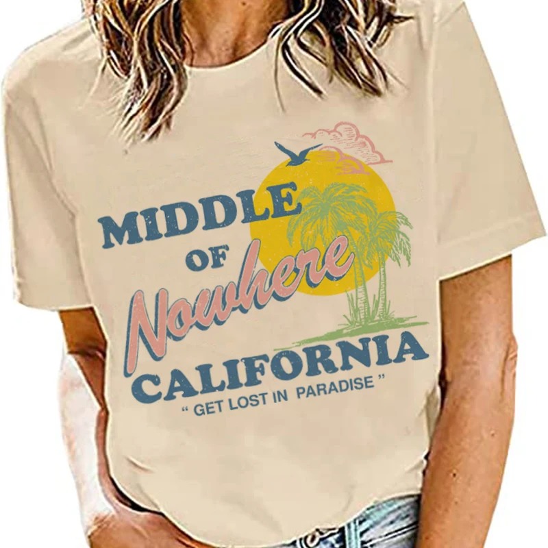 

Middle Of Nowhere Palm Trees Women Vacation T-Shirt Vintage California Hiking Travel T Shirt Short Sleeve Retro Graphic Tees Top