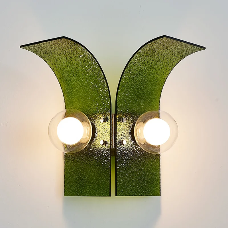 Applique Murale LED au Design Nordique Moderne, Luminaire Décoratif d'Nik, Idéal pour un Salon, une Chambre à Coucher, un Couloir, un Style Rétro, en Verre Brun et Vert