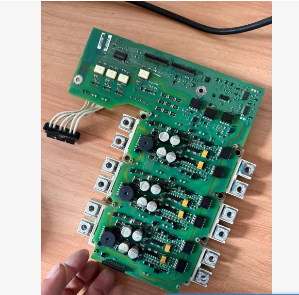 

S120 Series Circuit Board A5E00768956 A5E00765800 A5E00765725B A5E00765725 With FS450R12KE4 Module 1PCS