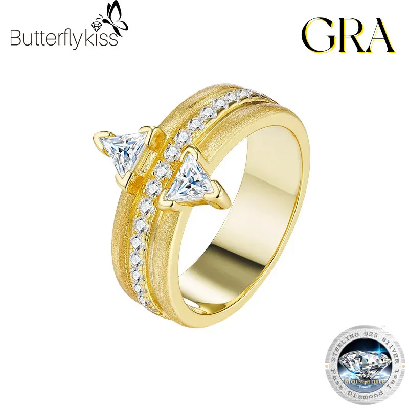 

Butterflykiss Triangle Cut 4x4mm Moissanite Ring Finish S925 Silver 18K Gold Plated Unique Geometric Design Party Jewelry Ring