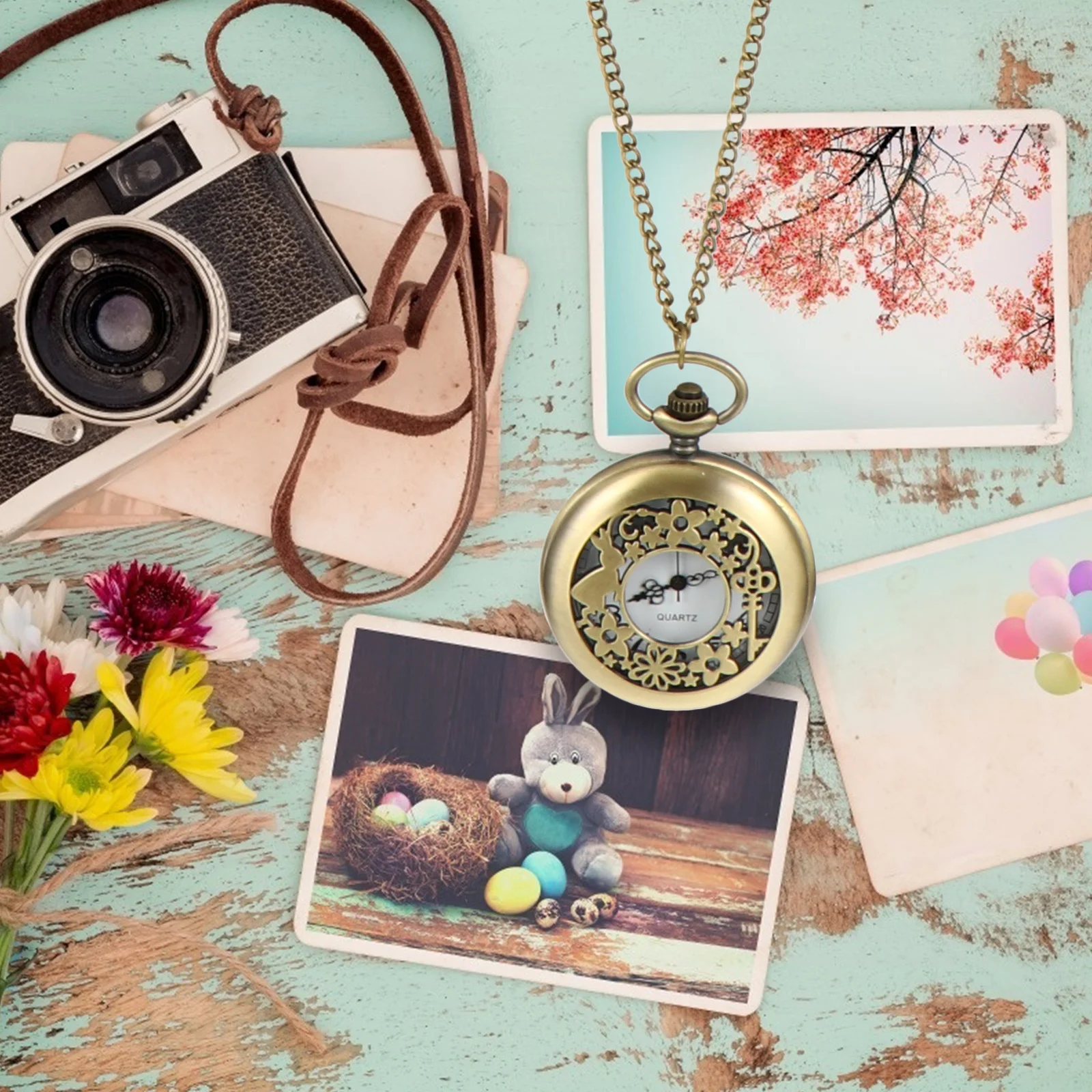 

1Pcs Quartz Pocket Watch Retro Vintage Hollow Out Chain Design Hanging Watch Accurate Time Keeper Perfect Gift Idea