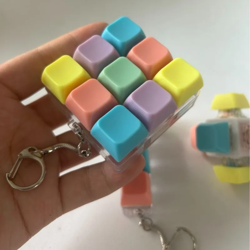 Mechanical Keyboard Clicker Keychain Office Sensory Toy EDC Relieve Stress Reducing Toys Anti-Stress Relieving Anxiety Adults