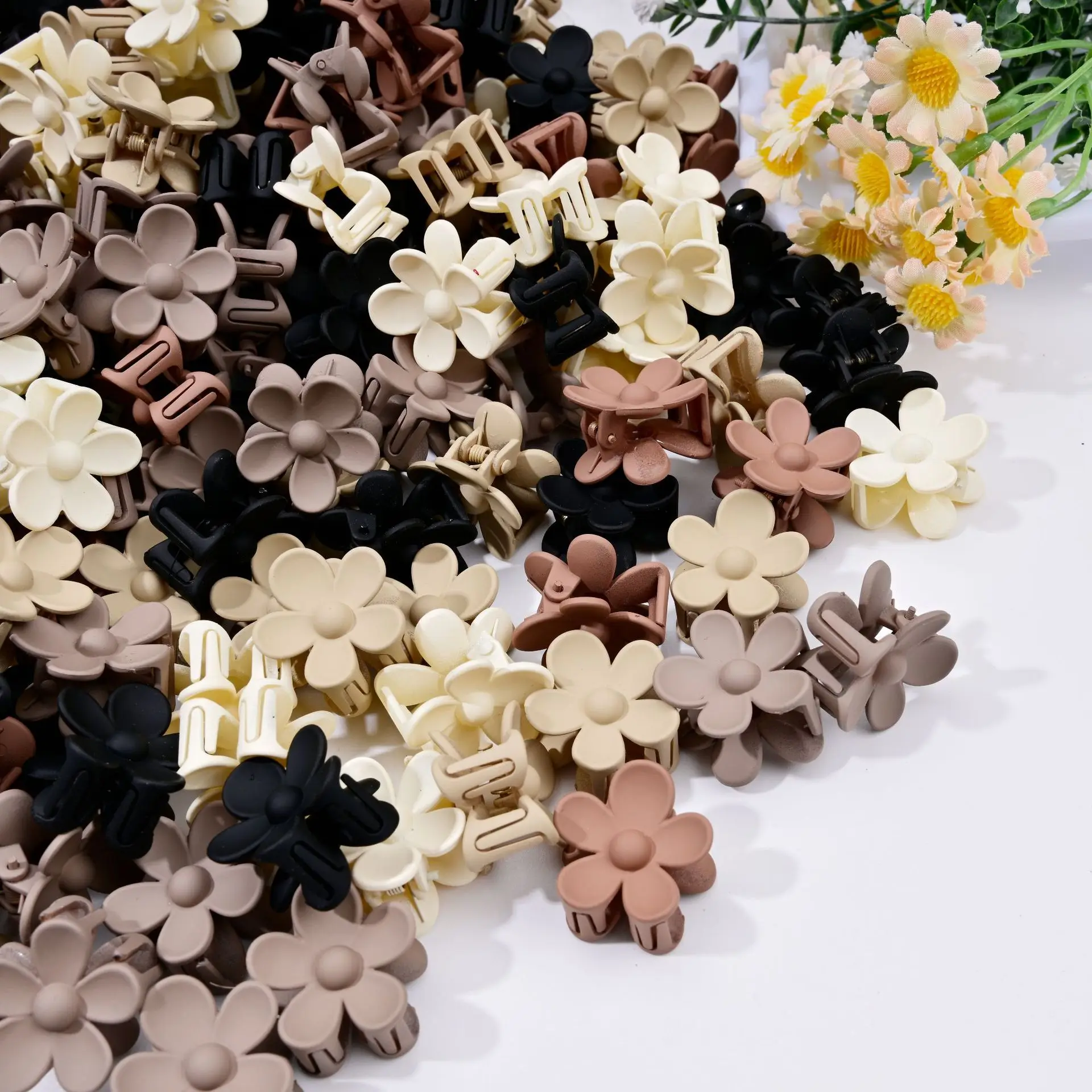 10PCS Cute Candy Color Mini Matte Flower Hair Crab Claw Clips For Women Girl Sweet Side Clip Barrette Hairpin Hair Accessories