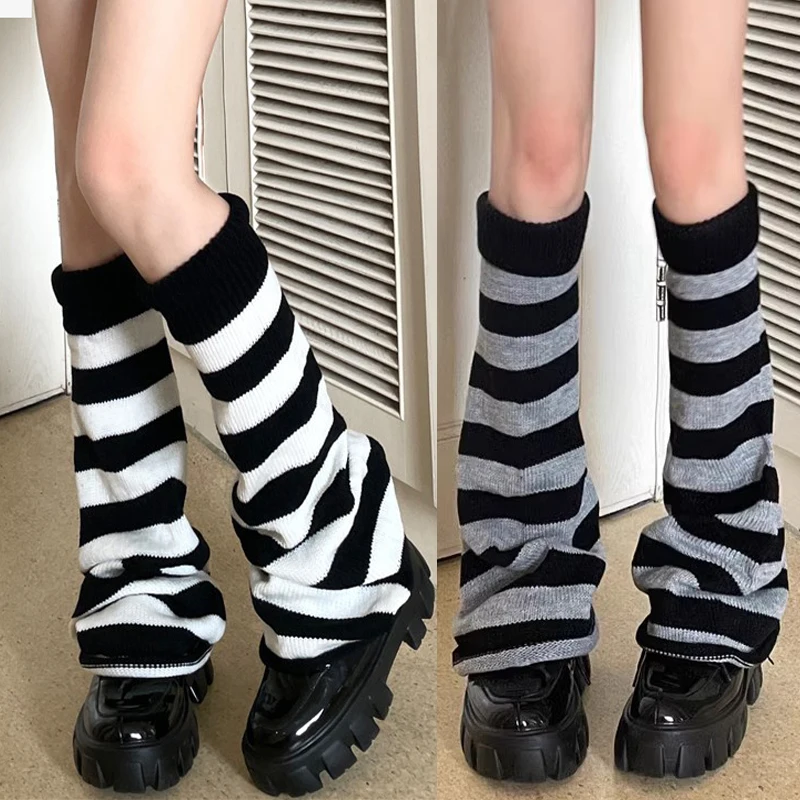 

Japanese Lolita Women Leg Warmers Knitted Warm Foot Cover White Black Trumpet Leg Knit Socks Wool Knitted Foot Cover Cosplay