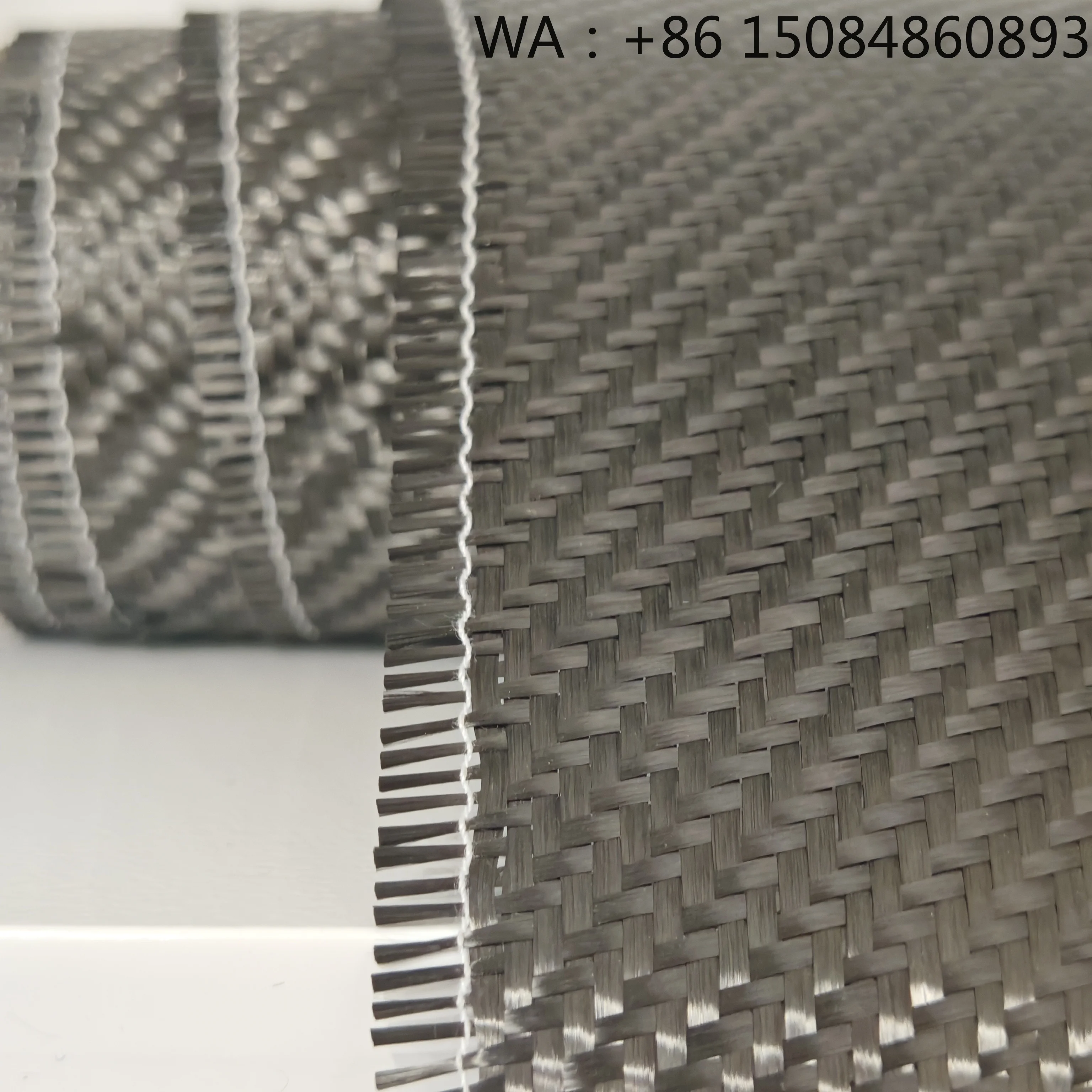 

3K 200gsm Twill Plain Carbon Fiber Fabric, Lightweight Black Woven Cloth for Luggage, Car Accessories and Daily Solid Roll Mater