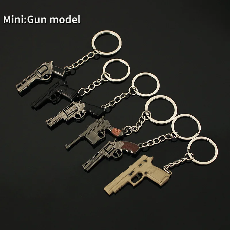 New Mini Gun Model Keychain Game Weapons Ttig34 M1896 M500 Colt357 Mini R45 P08 Metal PVC Key Rings Men Boys Gifts Party Decor