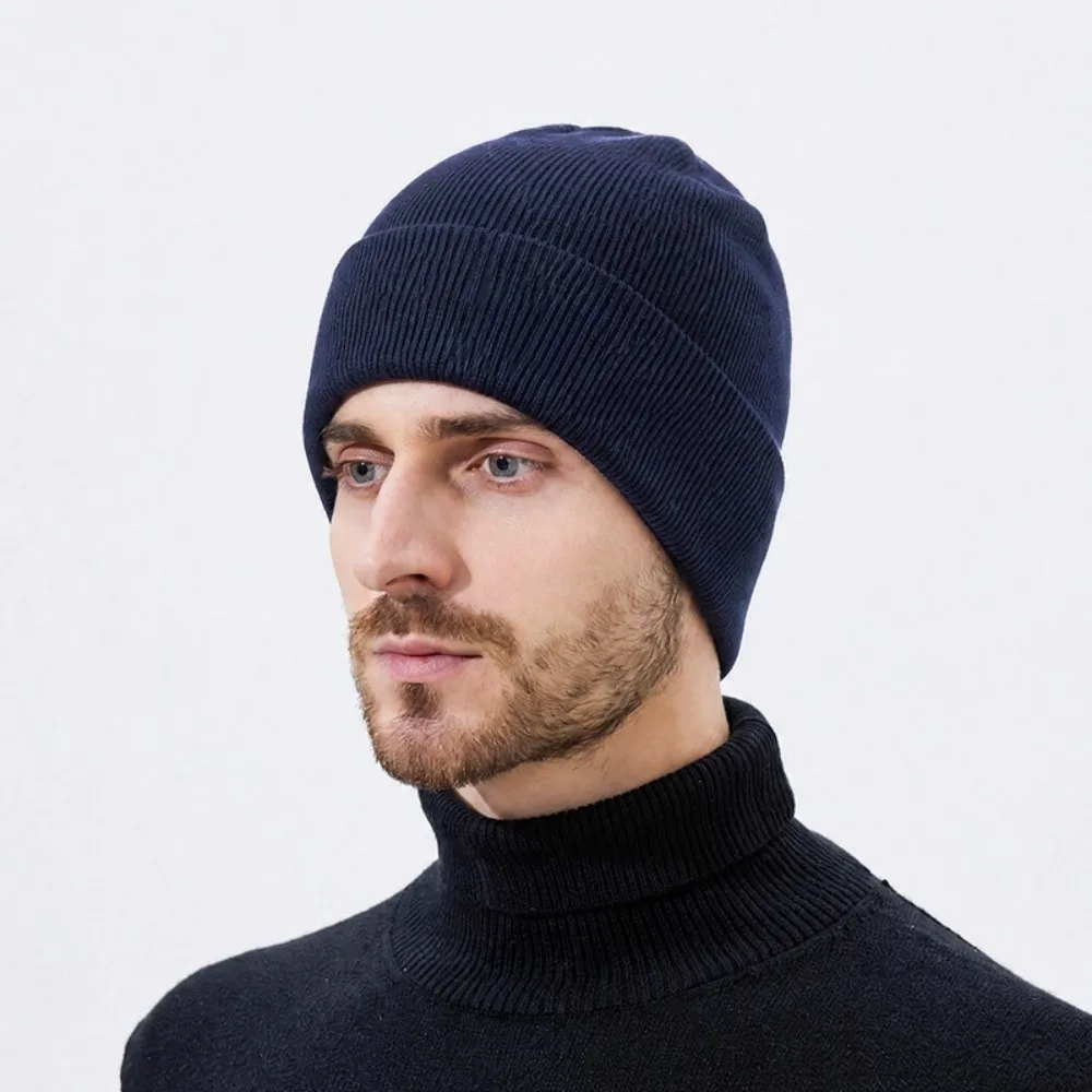 gorros-de-malha-de-cor-solida-com-protecao-para-as-orelhas-elasticos-ideais-para-o-inverno-com-design-em-croche-a-prova-de-vento-conjunto-de-gorro-e-cachecol-para-casais
