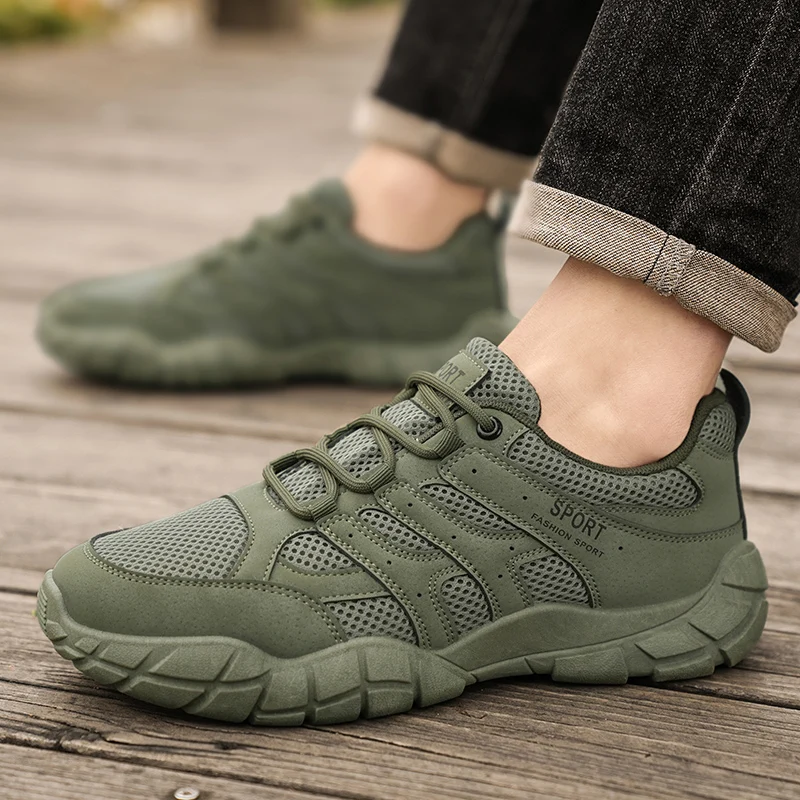 

Running Shoes Men's Comfortable Thick Soled Shoes 2025 Popular Lace Up Vulcanized Shoes Green Casual Sports Zapatillas Di Marca