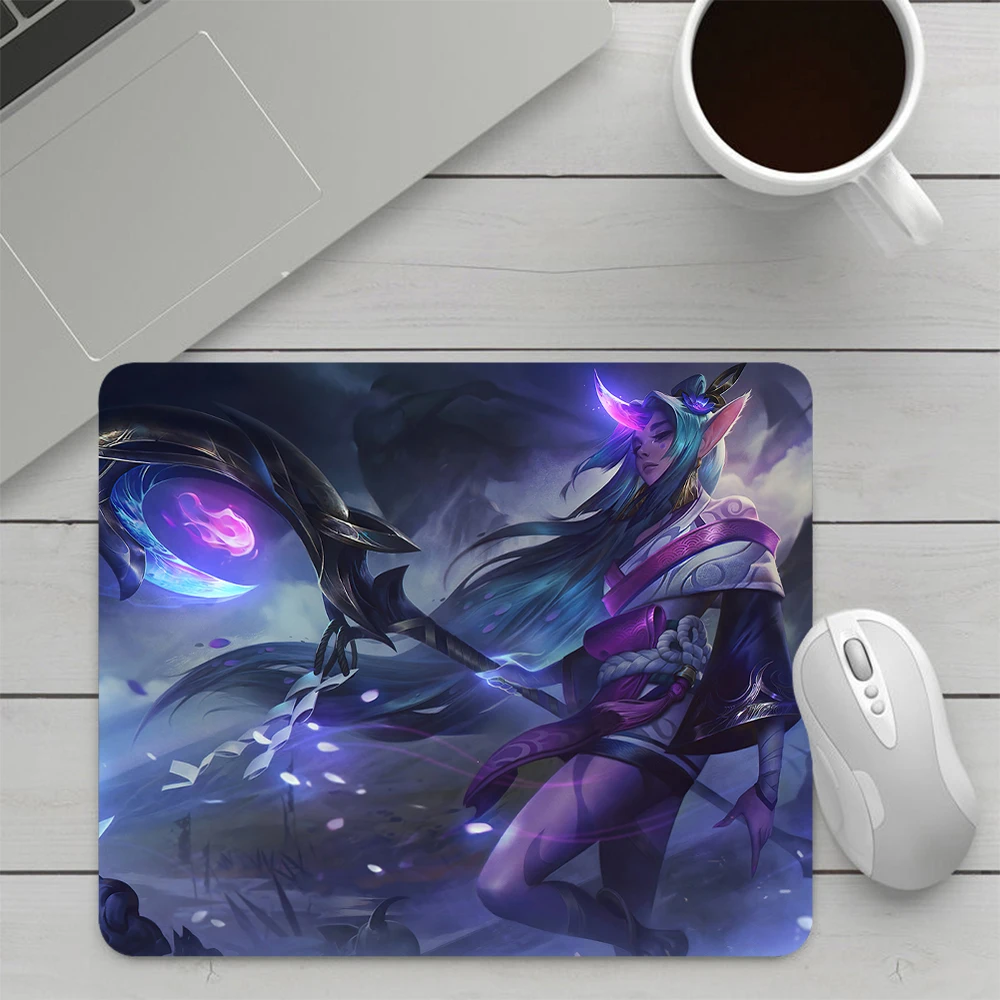 League of Legends Soraka Small Gaming Mouse Pad Computer Mousepad PC Gamer Mouse Mat Office Mausepad XXL Keyboard Mat Desk Pad