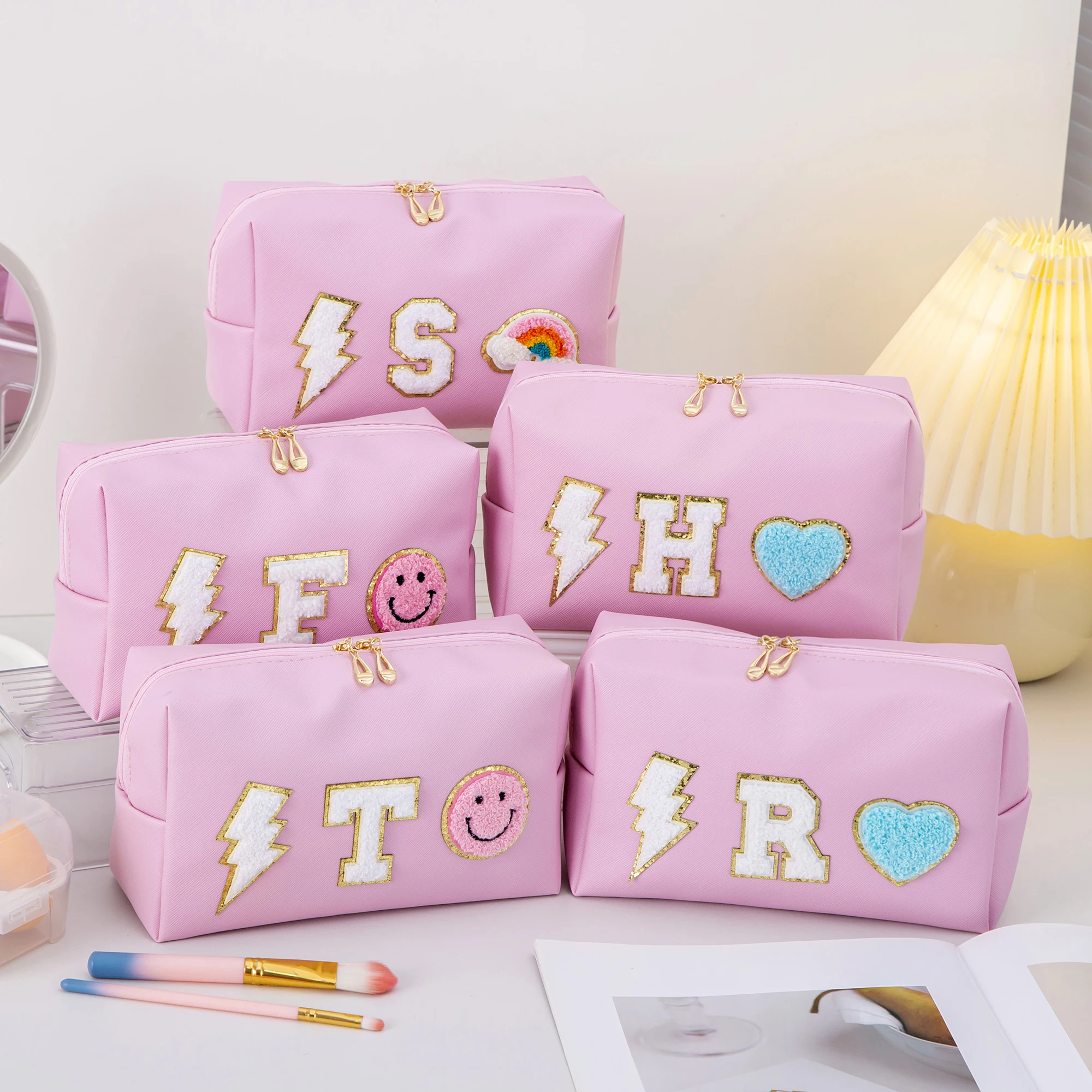 Waterproof Travel Personalized Inital Cute Preppy Makeup Cosmetic Bag for Women Girls Gift With Chenille Letter Heart Patch