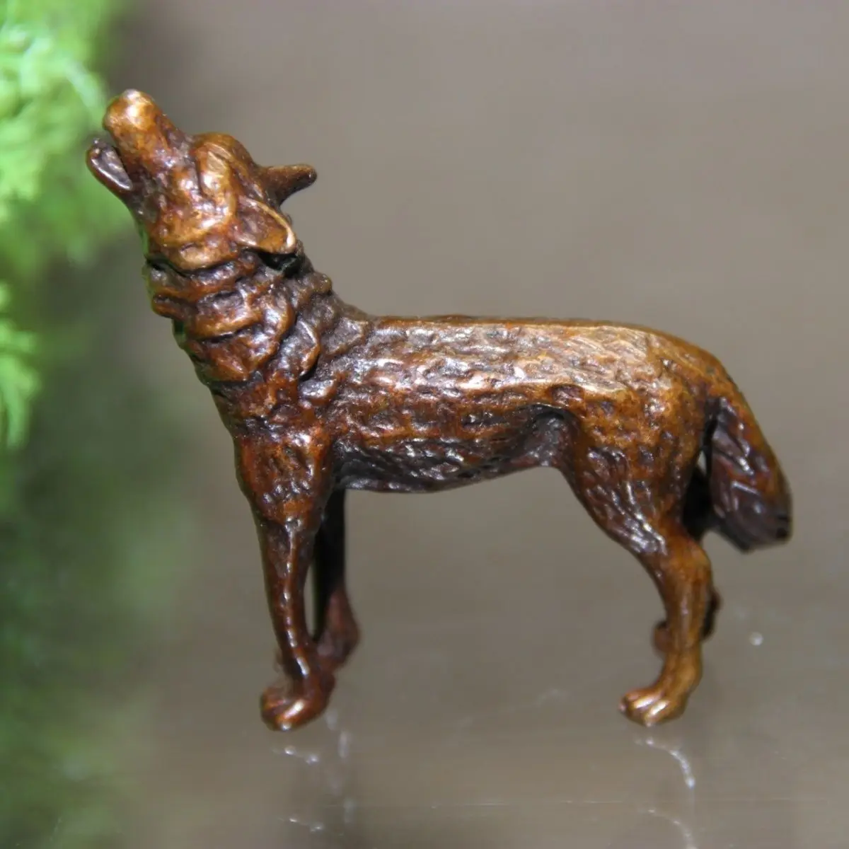 Retro Wolf Ornament Decoration Tea Pet Figurines Desk Decor Accessories