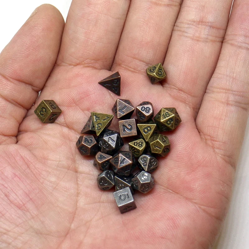 7pcs/set Metal Mini Archaized Party Board Game Dice Polyhedral Table Game Dice Role-Playing Dice Game Accessories