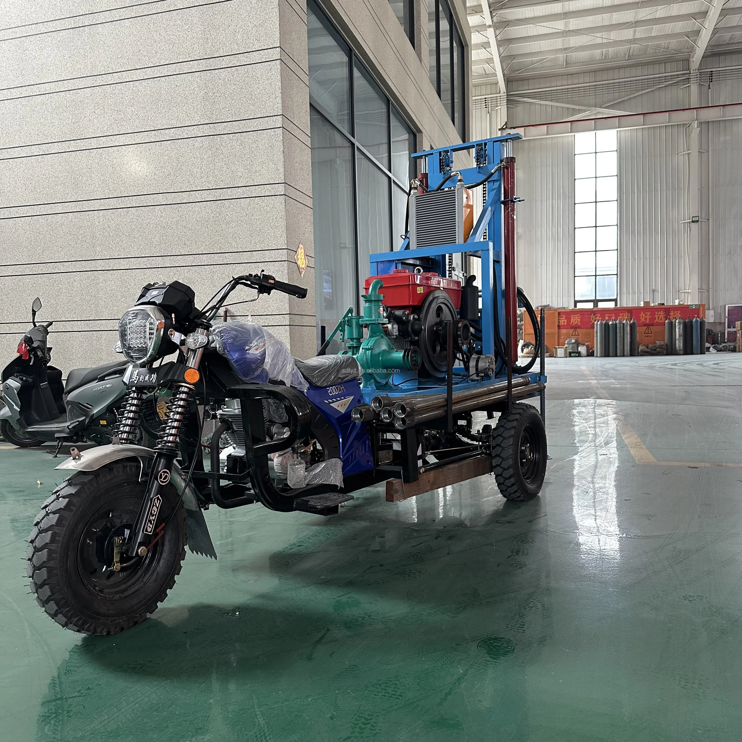 Feiyang Factory Direct Sales High Quality Diesel-Powered Tricycle Drilling Rigs Engine Pump Capable Drilling 200 Meters Rock