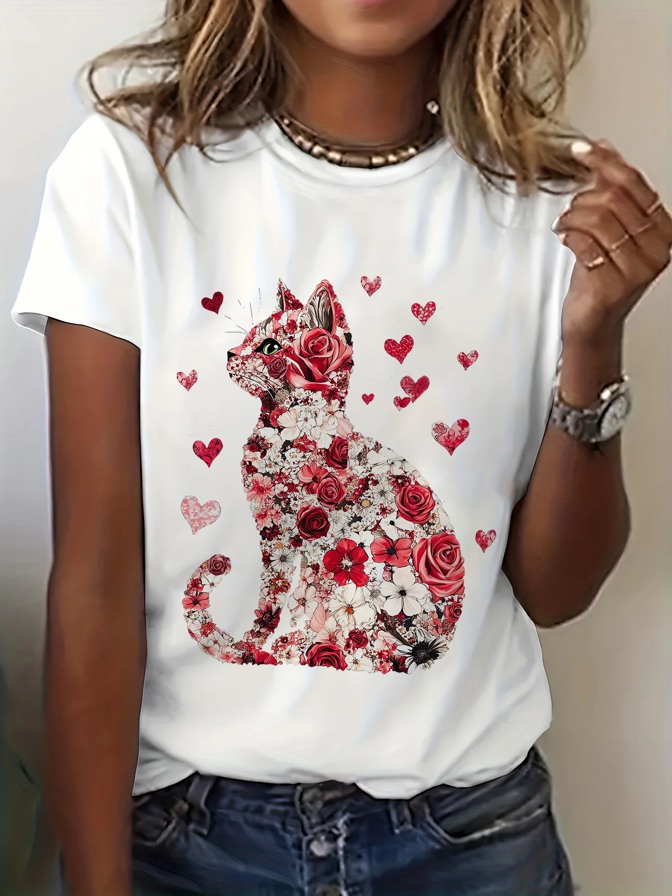 Valentine's Day heart-shaped cat print T-shirt short sleeved round neck casual top suitable for summer and spring clothing