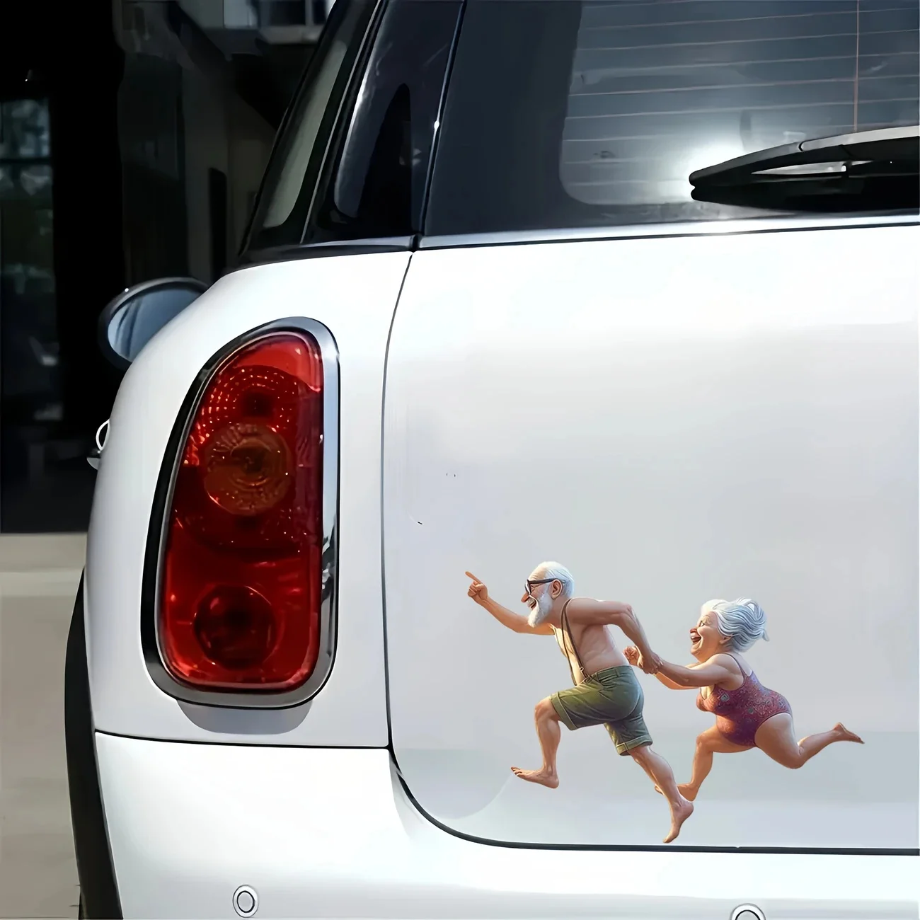 13x10cm Fun Run Loving Elderly Couple Car Bumper Window Stickers For Car Truck Van Fashion Decals Vinyl Material Stickers