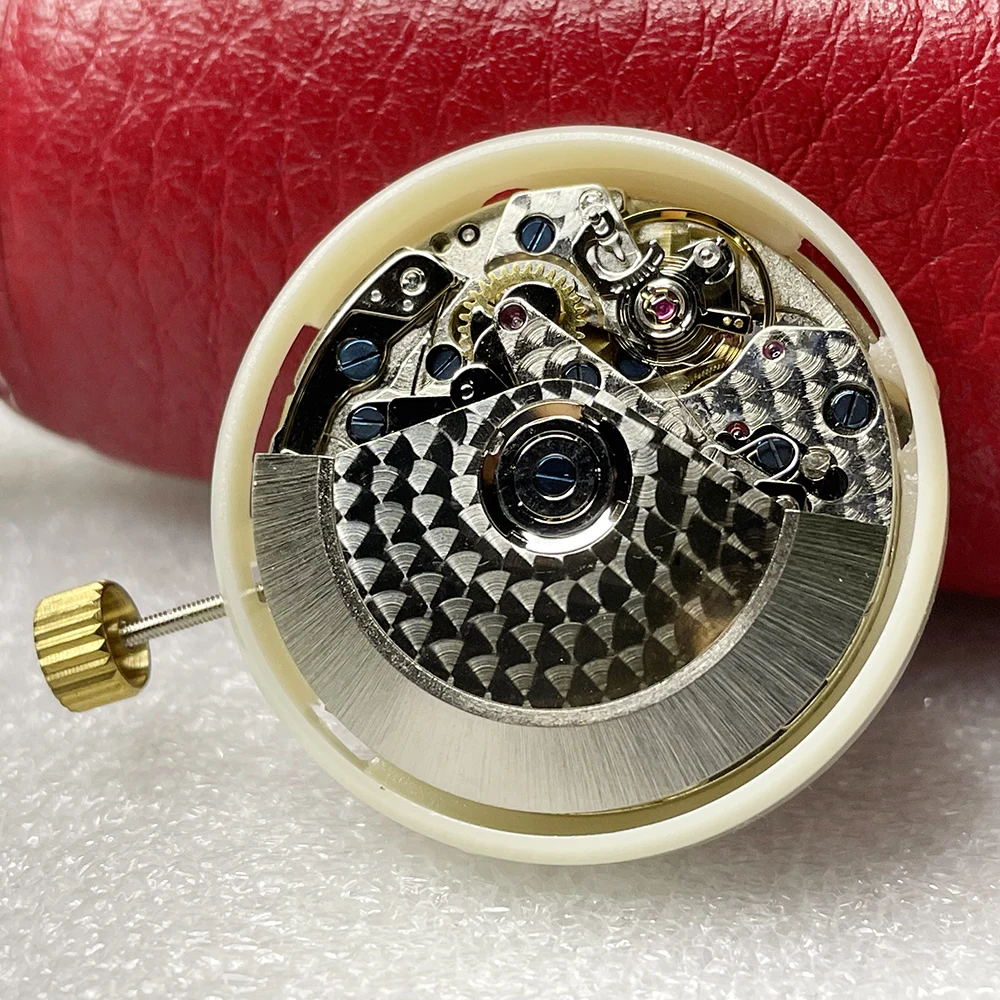 Chronograph Mechanical Watch Movement 7750 Clone 3/9/12 Subdials with Black Date-Day Disc at 3:00 25 Jewels Automatic 7750 Movt