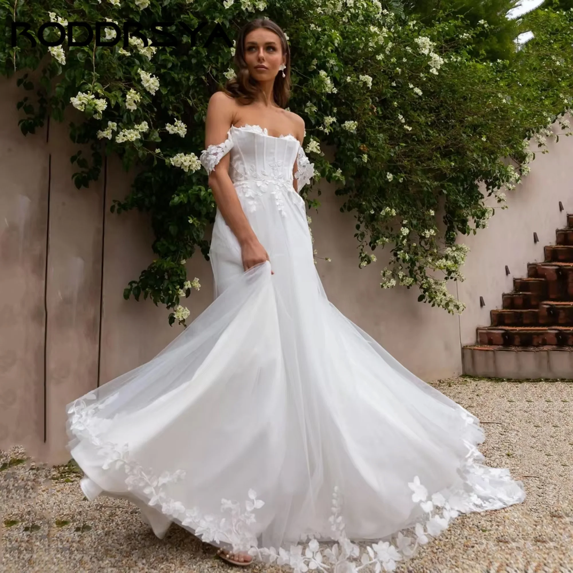 

RODDRSYA Elegant Tulle Wedding Dresses Appliques Lace Up Strapless A-Line Off Shoulder Bride Robes Robe De Mariée Customized
