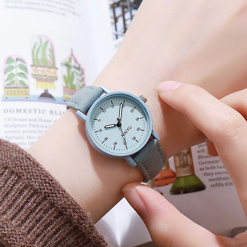 

Fashion Women Quartz Watch Leather Strap Ladies Watches Waterproof Round Retro Bracelet Watch Ladies Girls Wristwatch Clock
