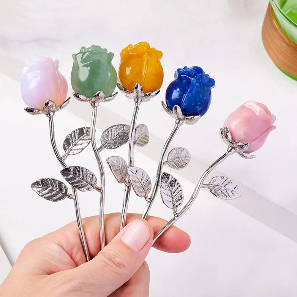 

Beautiful Hand Carved Natural Crystal Crafts Romantic Decorative Quartz Rose Flower Multicolor Crystal Rose Flower Wedding Gifts