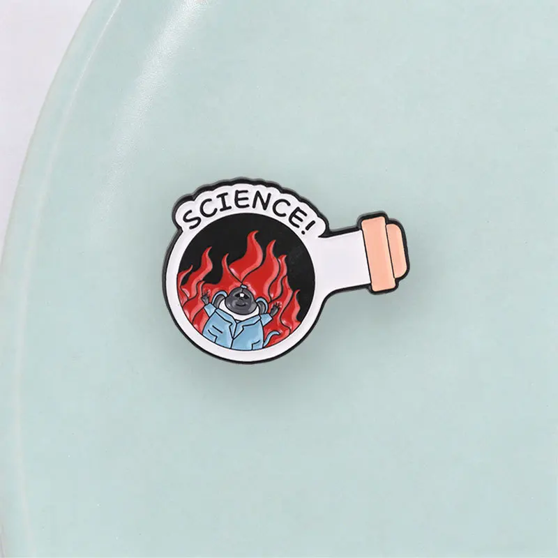 Crazy experimental mouse flask flame creative brooch English slogan cartoon badge clothing luggage accessories