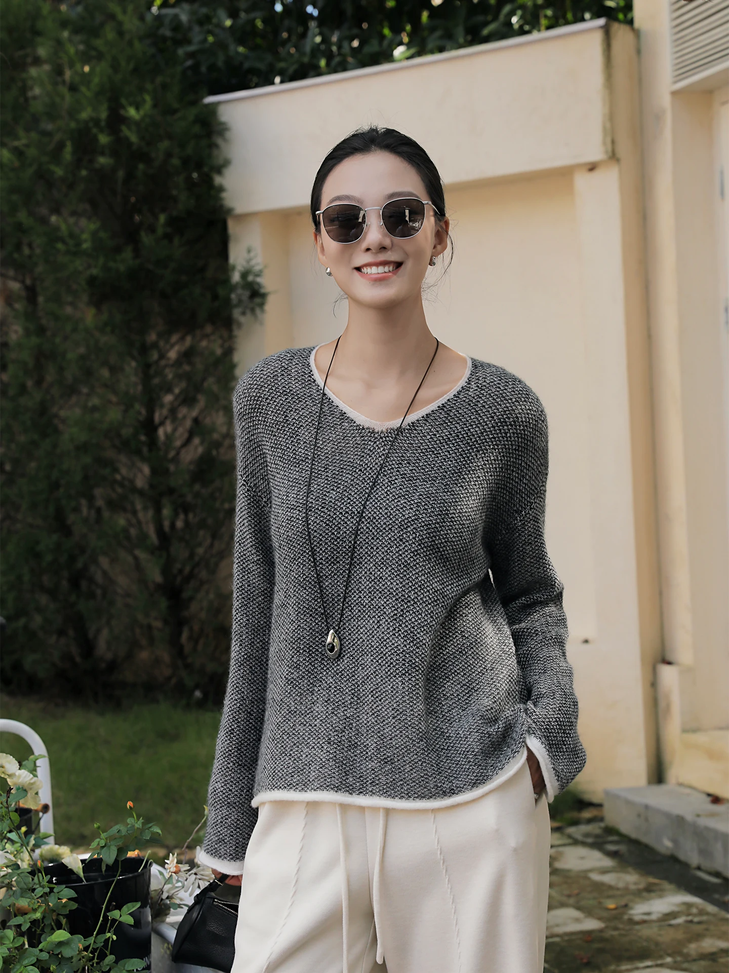 

Женский модный осенний новый топ с V-образным вырезом, длинными рукавами, имитацией двухслойности, цветными блоками и эффектом похудения