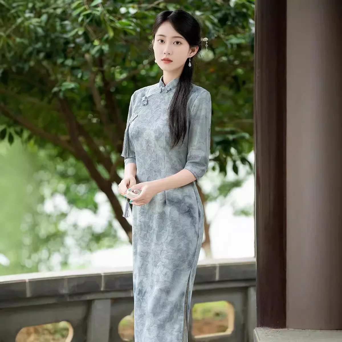 

2024 Autumn New Chinese Style Vintage Tie Dyeing Young Daily Eight Button Long Cheongsam Skirt