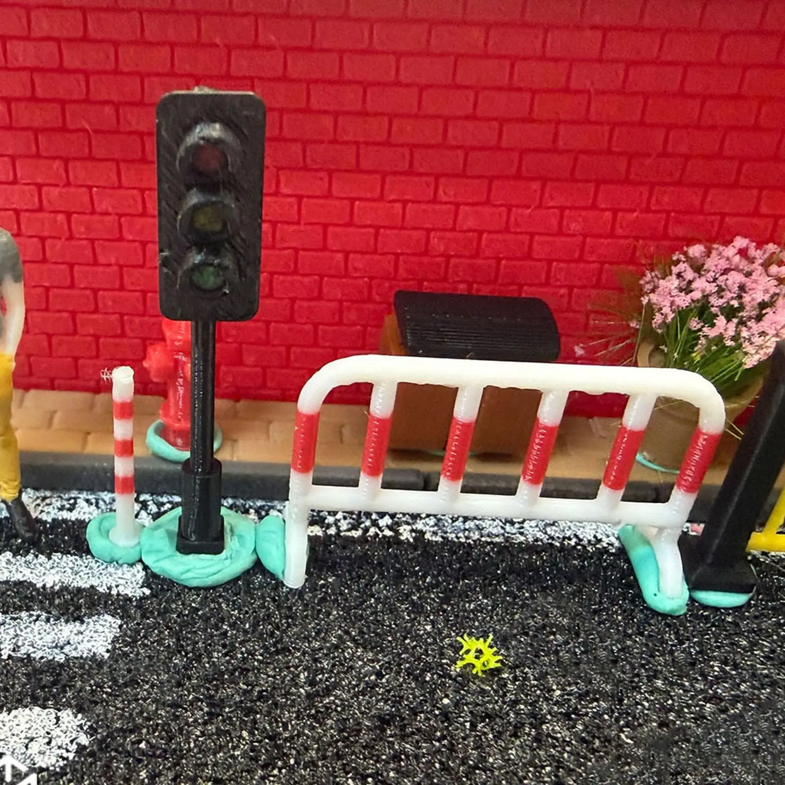 

Миниатюрная модель светофора 1:64, расписанная вручную, из смолы, аксессуар для диорамы, для декорации сцены песочницы