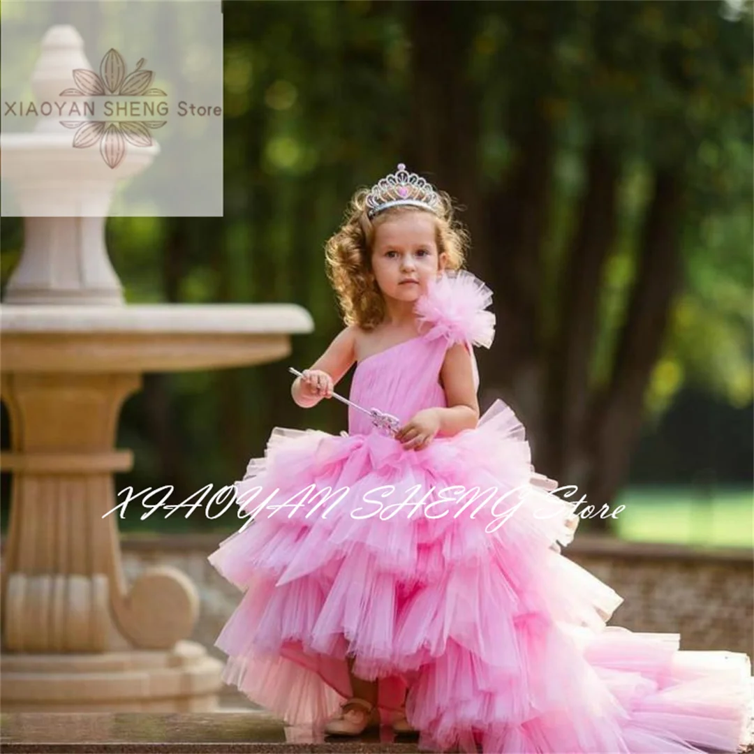 

Cute Pink Princess Flower Girls Dresses One Shoulder Sleeveless Tulle Ruffles Tiered High Low Ball Gown Kids Birthday Girl Pagea