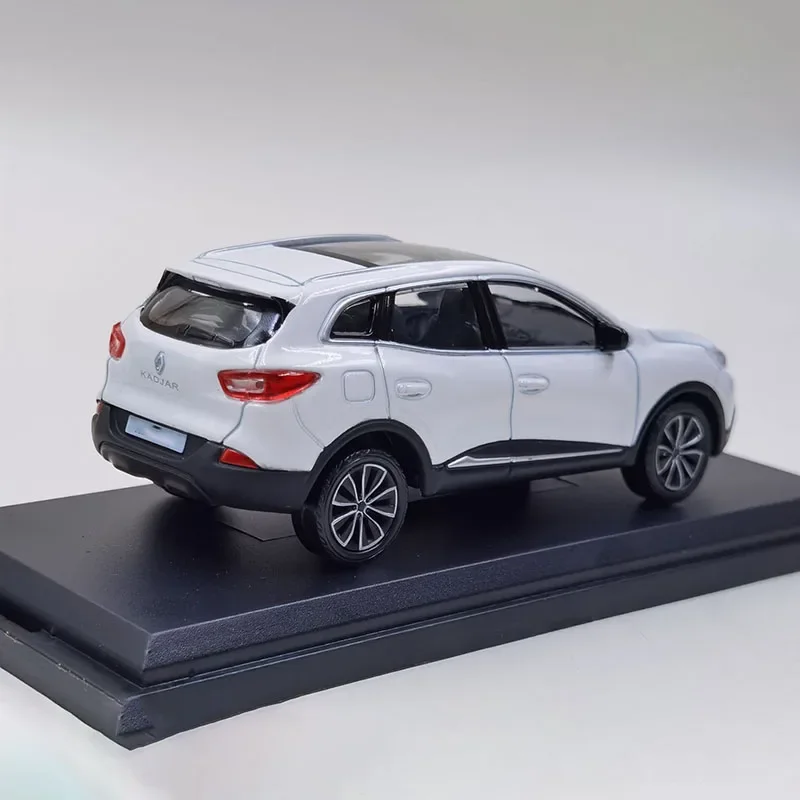 Diecast 1:43 Scale KADJAR SUV Alloy Car Model Metal Collection Souvenir Ornaments Display Vehicle Toys Gift Decoration