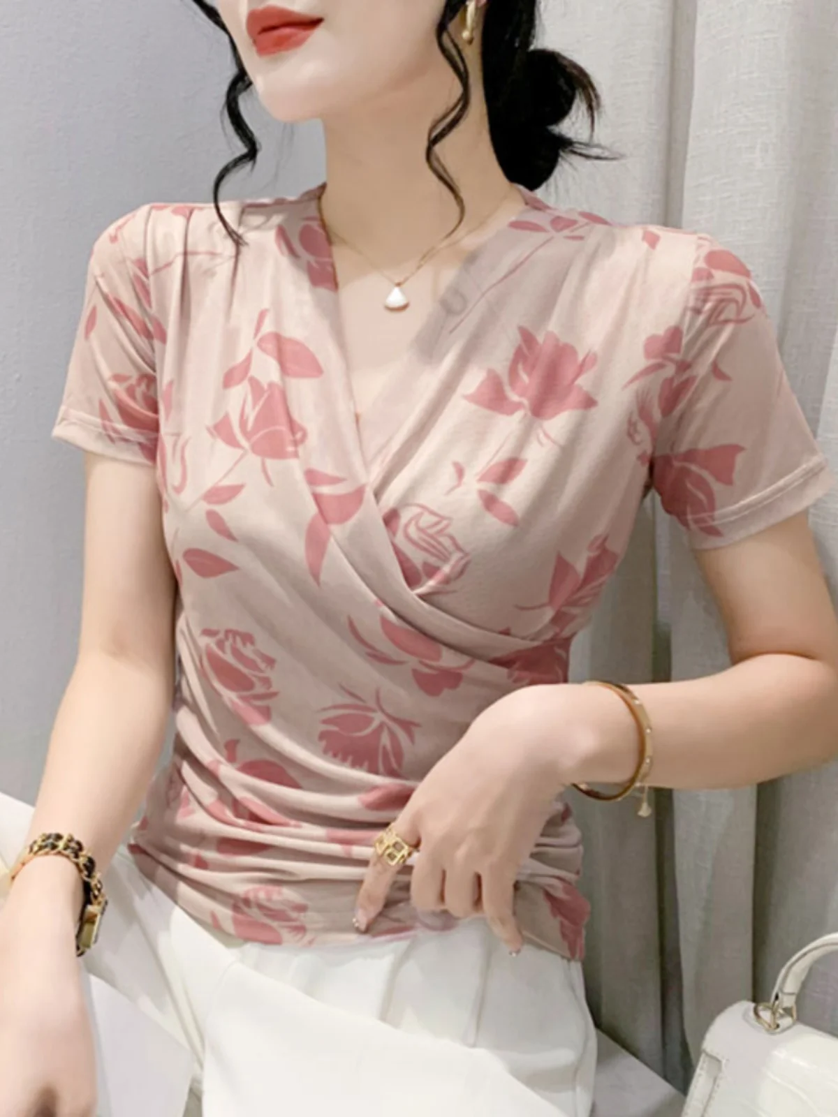 

Summer Me T-irt Women's Ice Silk ort Sve Cross V-Ne Slimming Sli Top Trendy Streetwear Floral Print Slim Fit