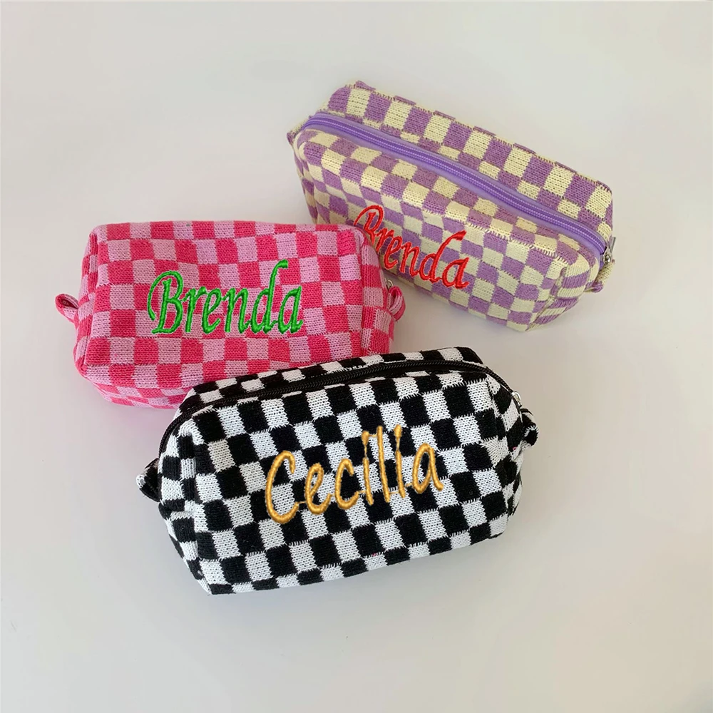 Embroidered Name Chessboard Cosmetic Bag Large Capacity Knitting Storage Personalized Plaid Knitting Bag Traveling Makeup Bag