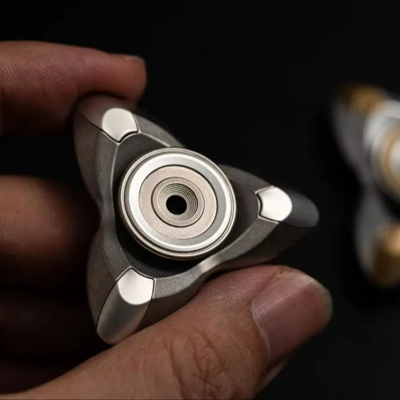 ProxyEDC Ouroboros PD 피젯 스피너: 가볍고 빠르게 작동하며 스트레스를 해소하는 장난감