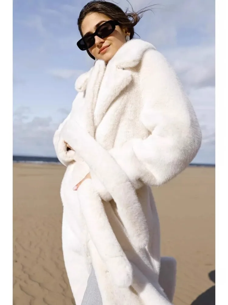 LIinar 2026 Winter New Thickened Fall Winter Fur Coat Fluffy Faux Fox Fur Coat for Women Loose-Fit High-Street Style Coat