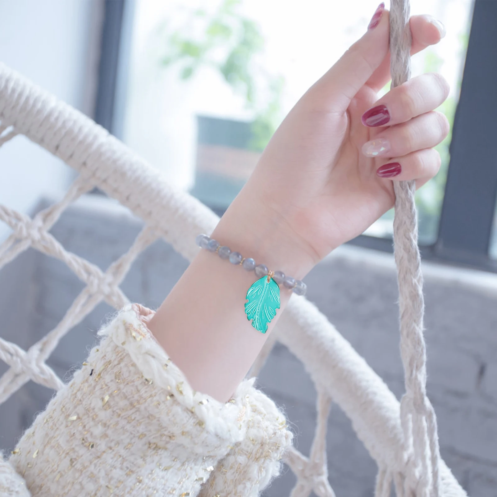 

10pcs Simulated Leaf Pendant Necklace Crafting Supplies DIY Retro Charms Jewelry Making Glass Leaf Charm Bracelet Earrings