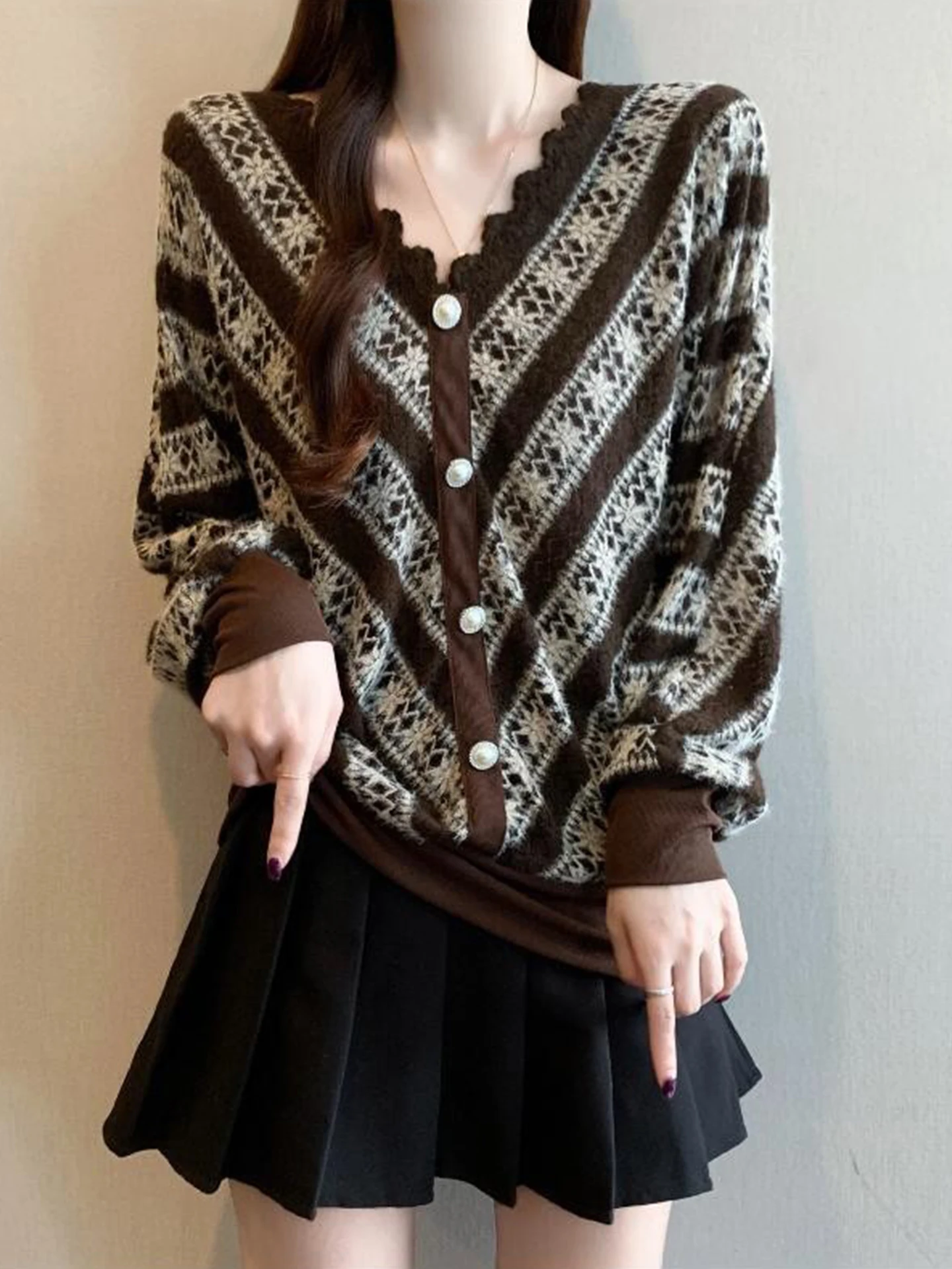 

Ретро-топ с контрастными полосками и рюшами на воротнике для женщин, ранняя весна, большие размеры, стройнящий эффект, модный корейский стиль