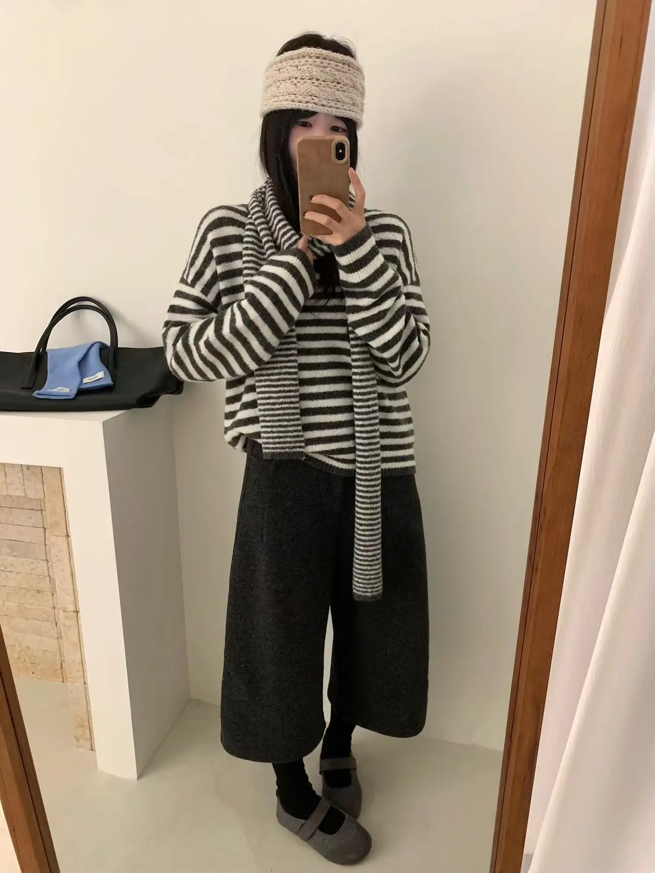 

Ретро-модный комплект из свитера с V-образным вырезом и шарфа, мягкий вязаный комплект для осени и зимы, теплый женский комплект одежды.