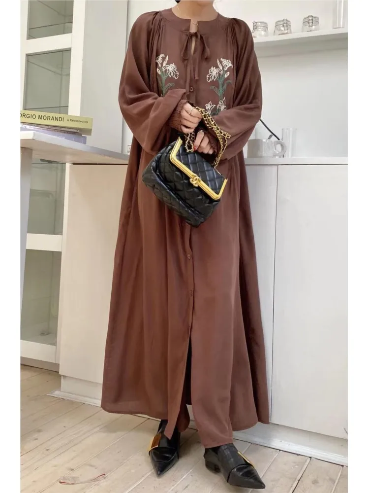 Sukienka damska vintage z haftem kwiatowym, długa, na wiosnę i lato, codzienna, luźna, z rękawami typu latarnia, w stylu boho, model 2026