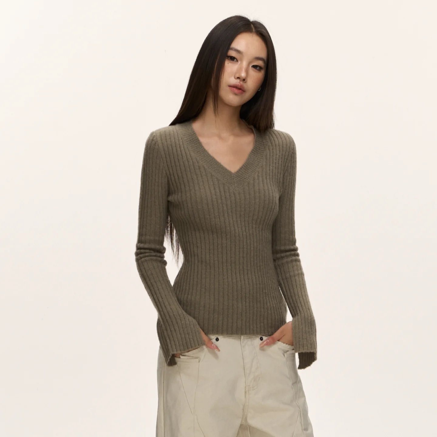 

Nova B Women's Slim Fit Knitwear Casual Versatile Base Layer Top Autumn 2025 New Sle Commute Sle Pure Color Thiened Lon...