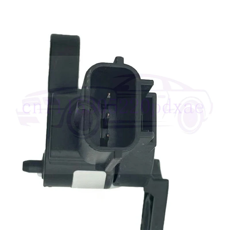 FOR Roewe RX5 Brake Light Switch 7811C