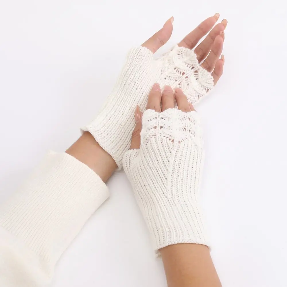 All-Match Vintage Knitted Gloves Hollow Out Half Finger Winter Wool Gloves Warm Touch Screen Crochet Flower Mittens Girls