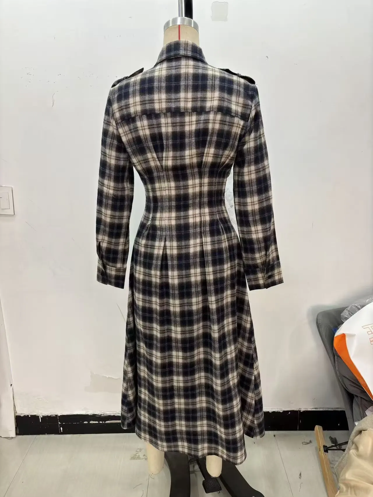 Women's Pleated Plaid Skirt Autumn Retro Casual Waist-Slimming Shirt-Style Midi Dress Lapel Long Sleeves Petticoat