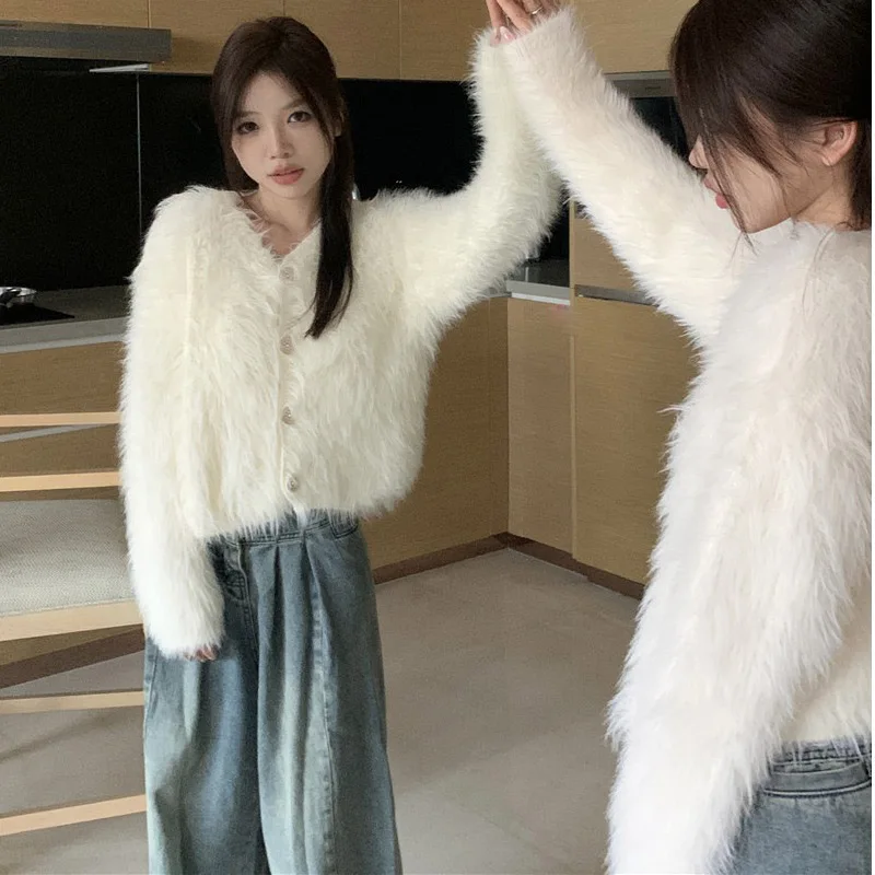 2025 婦人服 V ネック セーター イミテーション ファー トップ 冬 新作 1116