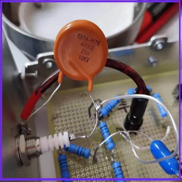 1PCS For VISHAY 472Z 4700Z Z5U 10KV 4.7nF 4700pF Radial High Voltage Ceramic Disc Capacitor Through Hole