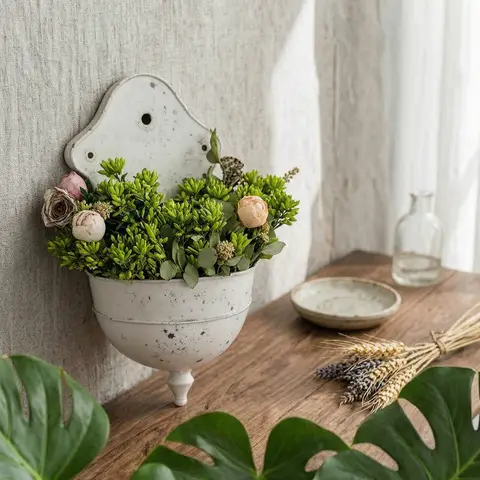 Weatherproof Home Decor Wall-Mounted Planter Planter Hanging French Country Style Wall-Mounted Flower Pot House Decoration